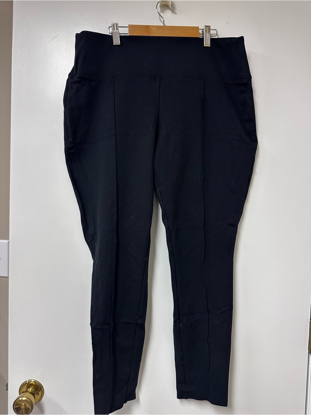 Apt. 9 Black High-Waist Ponte Leggings